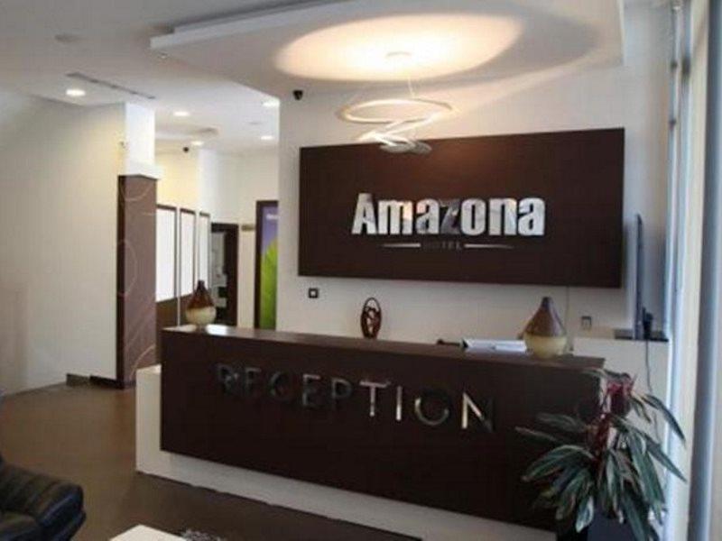 Amazona Hotel Pristina Kültér fotó