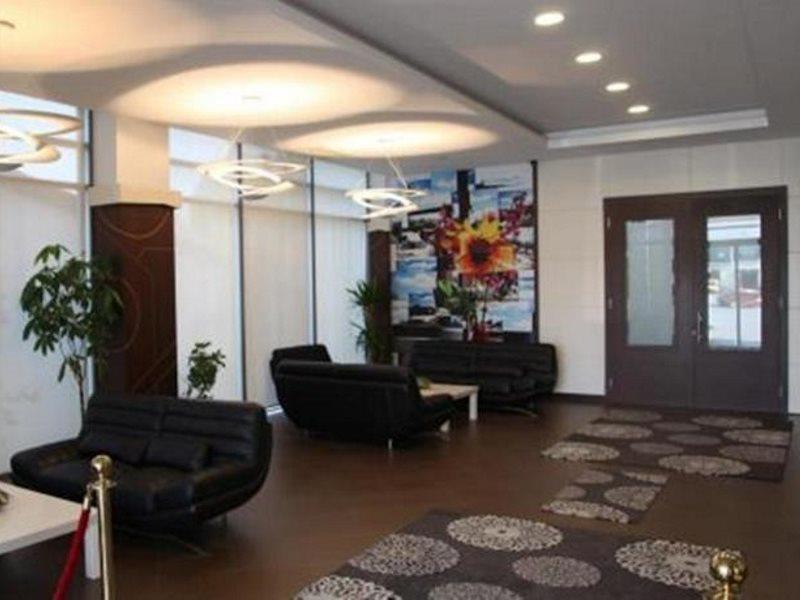 Amazona Hotel Pristina Kültér fotó
