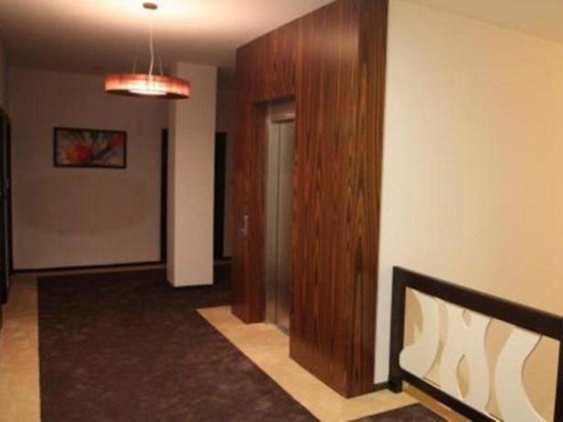 Amazona Hotel Pristina Kültér fotó